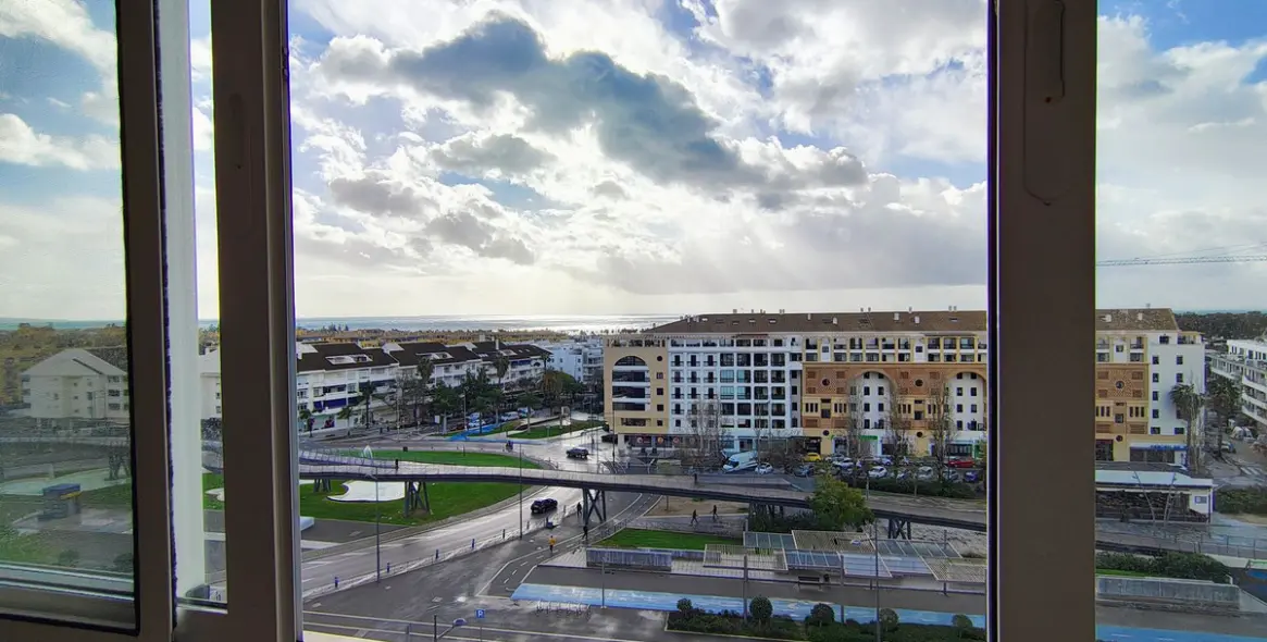 Sale of middle floor apartment in San Pedro de Alcántara 17