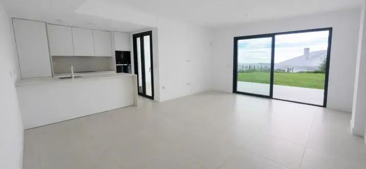 Sale of ground floor apartment in Fuengirola 3