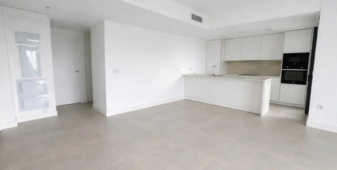 Sale of ground floor apartment in Fuengirola 9