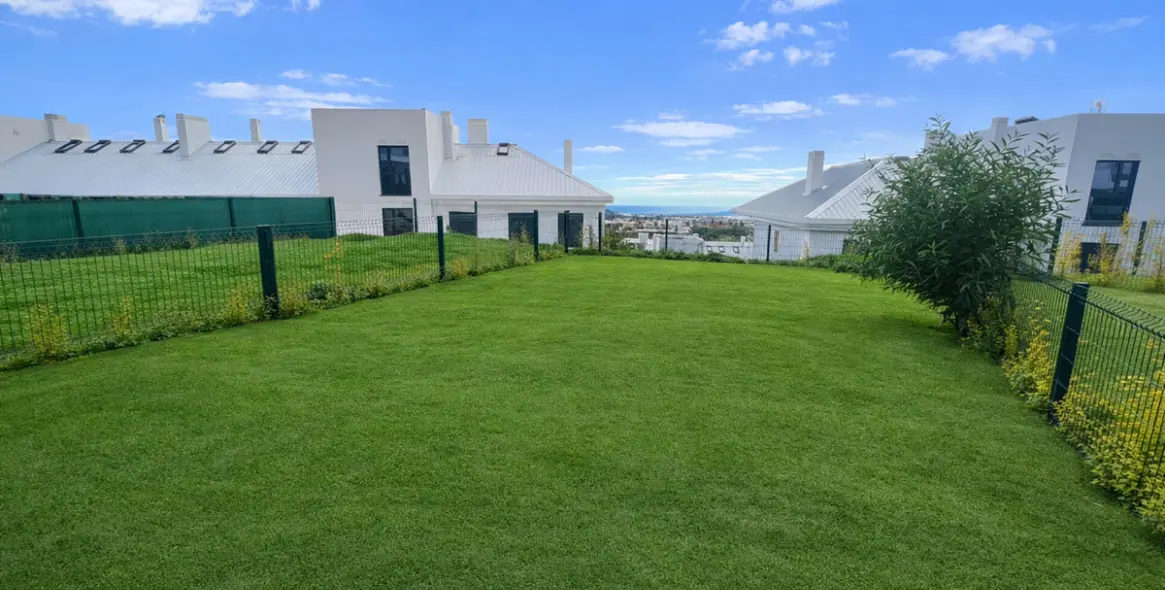 Sale of ground floor apartment in Fuengirola 21