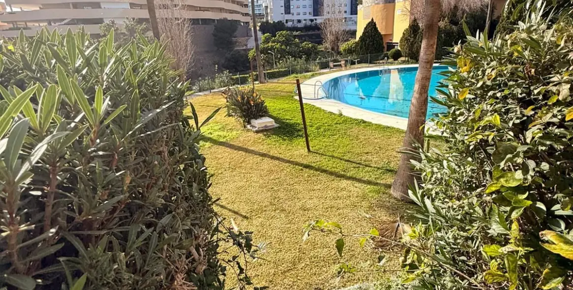Sale of ground floor apartment in Benalmadena 28