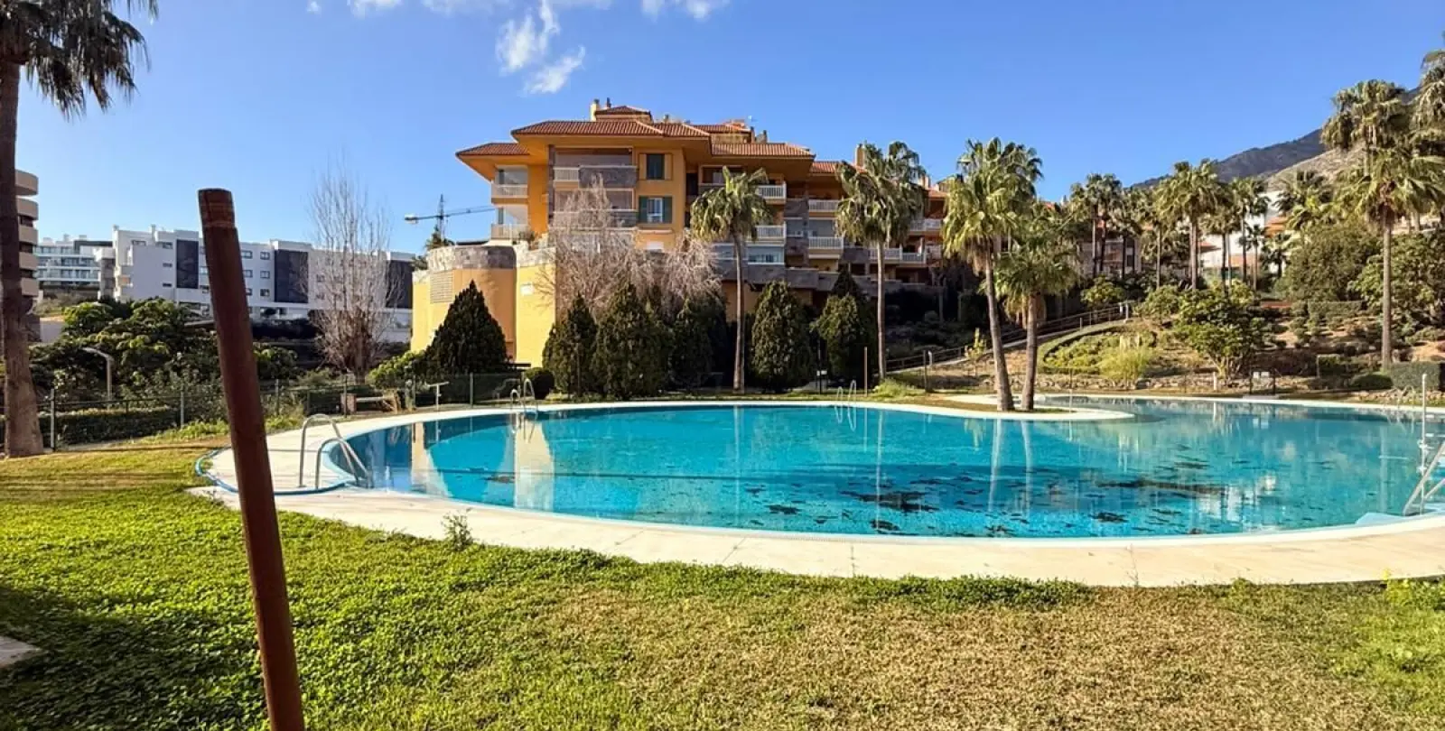 Продажа апартаментов на первом этаже в Benalmadena 2
