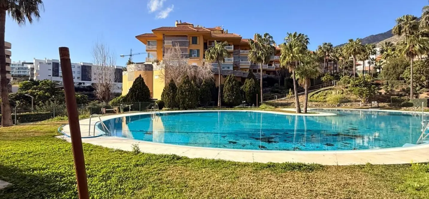 Sale of ground floor apartment in Benalmadena 1