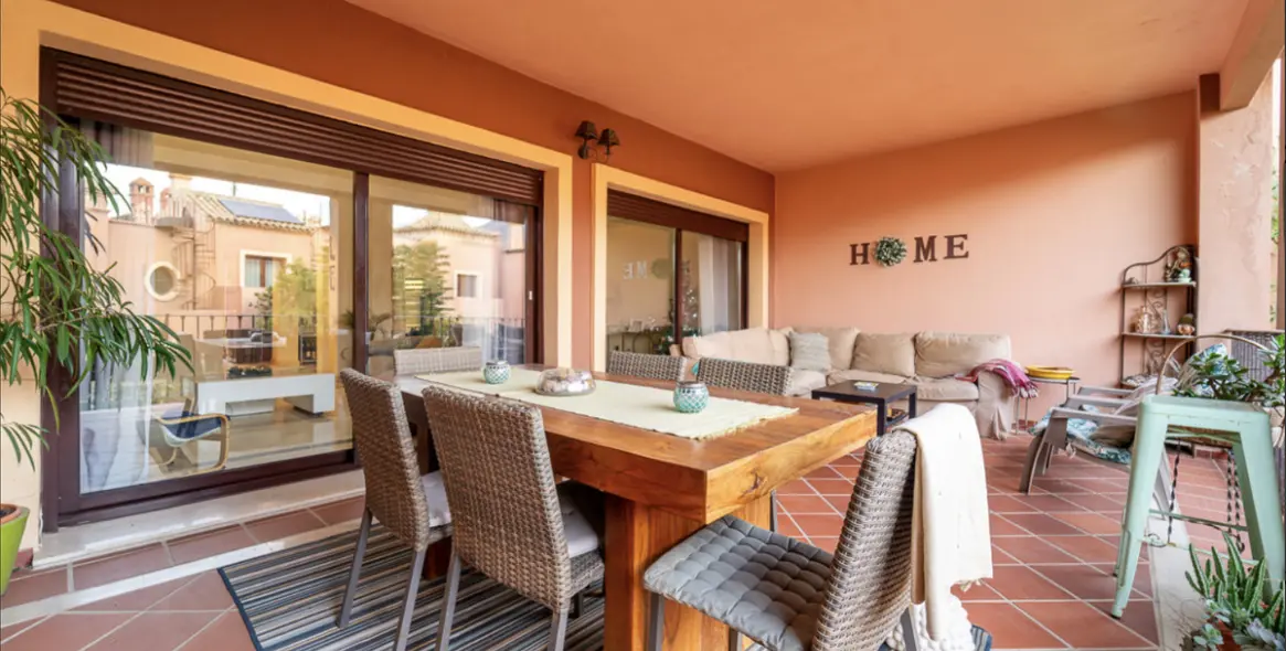 Продажа дома на две семьи в Estepona 19