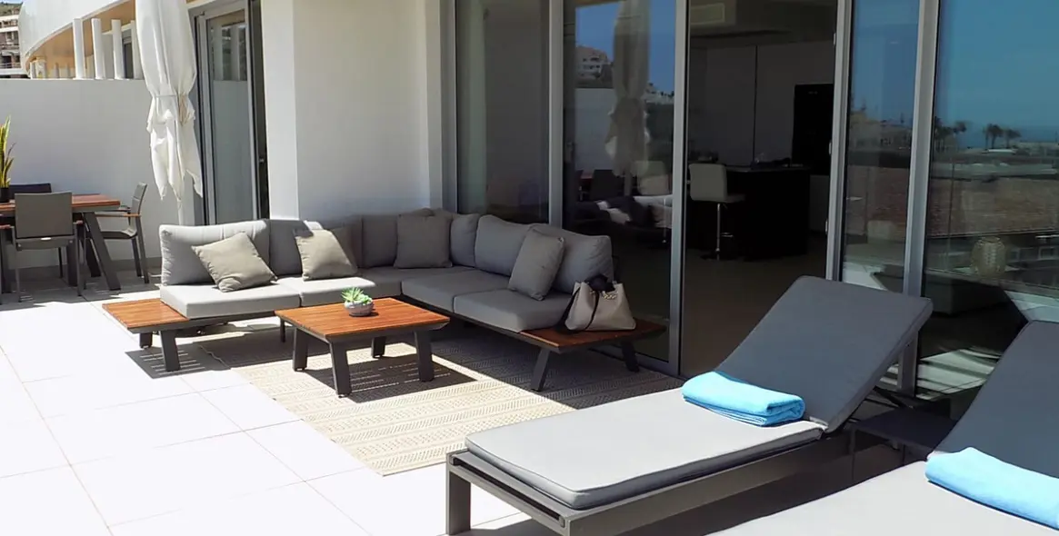 Venta de apartamento en planta media en Calanova Golf 4