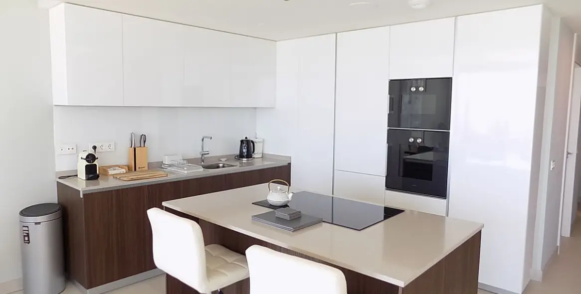 Venta de apartamento en planta media en Calanova Golf 8