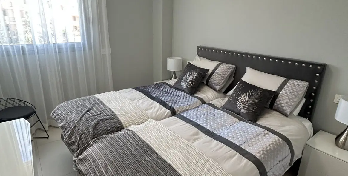 Venta de apartamento en planta media en Calanova Golf 17