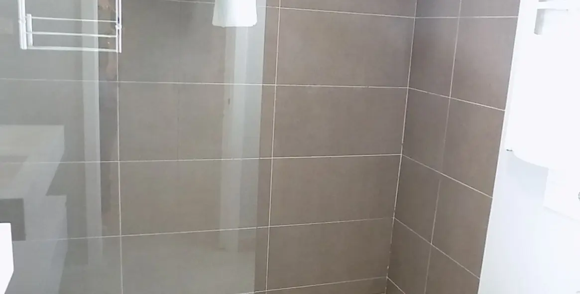 Venta de apartamento en planta media en Calanova Golf 19