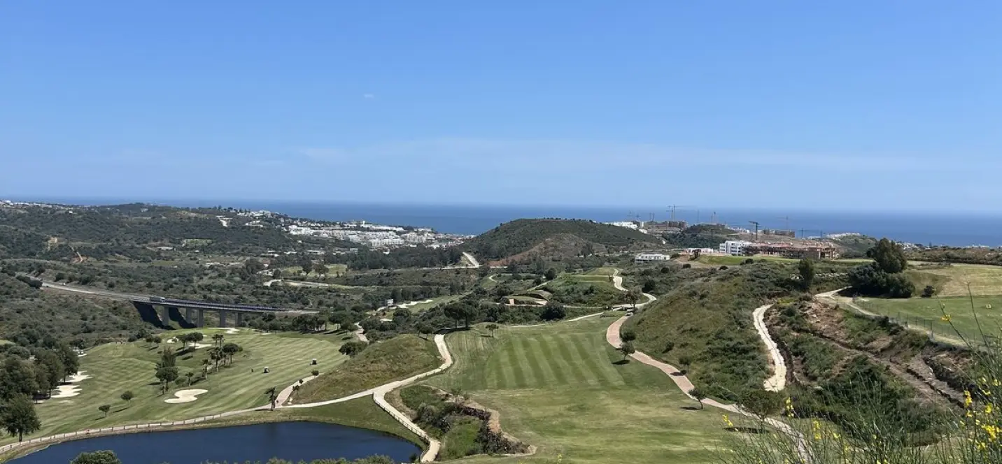 Продажа апартаментов на среднем этаже в La Cala de Mijas 1