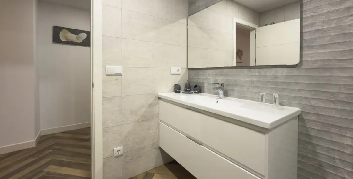 Venta de apartamento en planta media en Málaga Centro 18