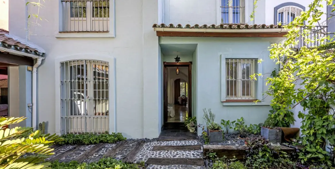 Venta de casa pareada en Guadalmina Alta 14