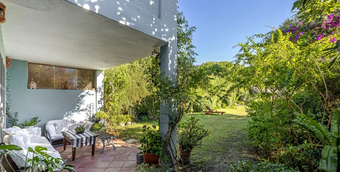 Venta de casa pareada en Guadalmina Alta 17
