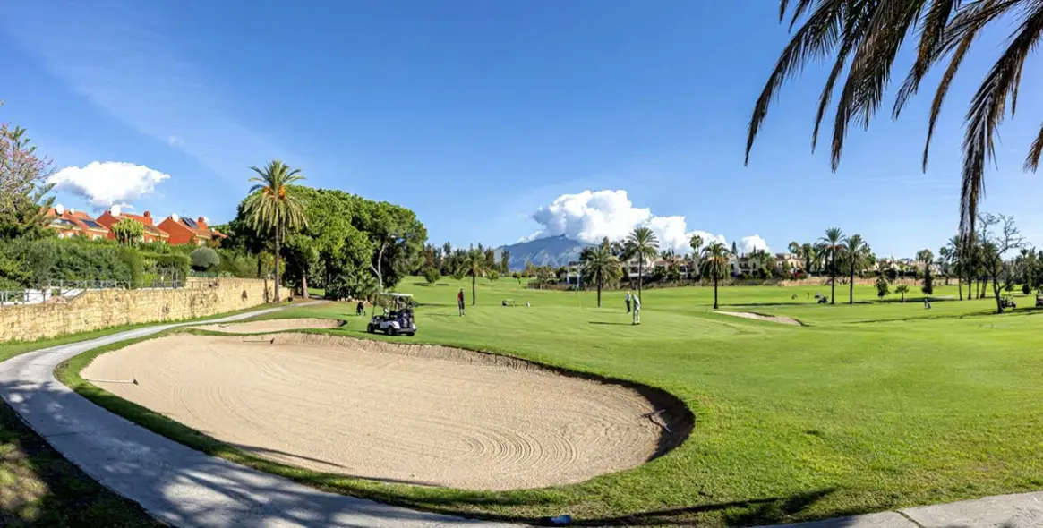 Venta de casa pareada en Guadalmina Alta 21