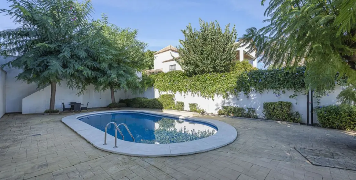 Venta de casa pareada en Guadalmina Alta 23