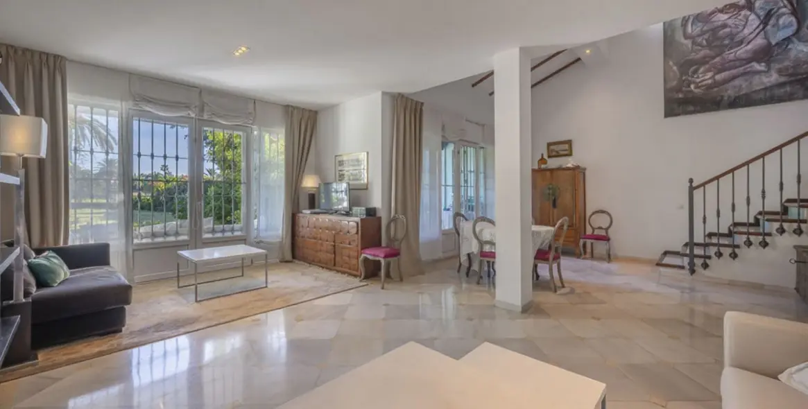 Venta de casa pareada en Guadalmina Alta 27