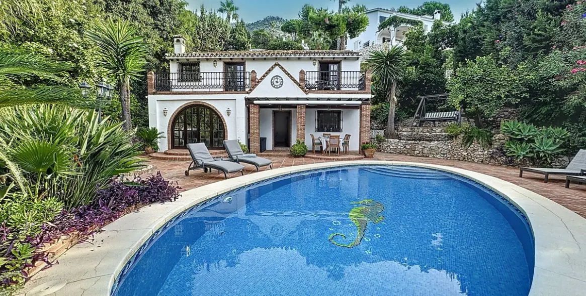 Venta de villa independiente en Mijas 1