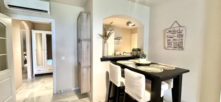 Venta de apartamento en planta baja en Calahonda 2