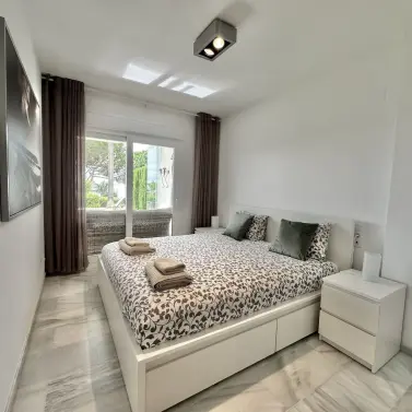 Venta de apartamento en planta baja en Calahonda