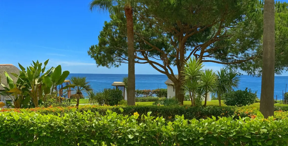 Venta de apartamento en planta baja en Calahonda 9