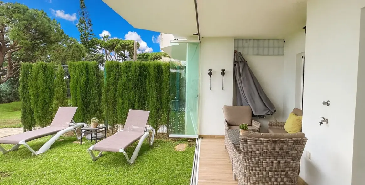 Venta de apartamento en planta baja en Calahonda 10