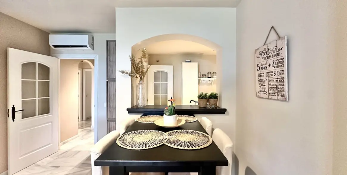 Venta de apartamento en planta baja en Calahonda 16