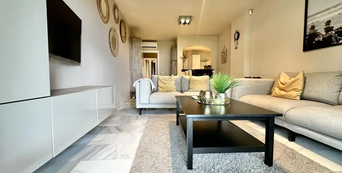 Venta de apartamento en planta baja en Calahonda 12