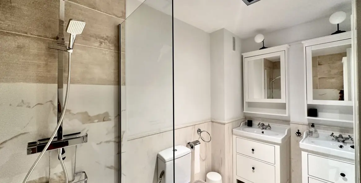 Venta de apartamento en planta baja en Calahonda 42