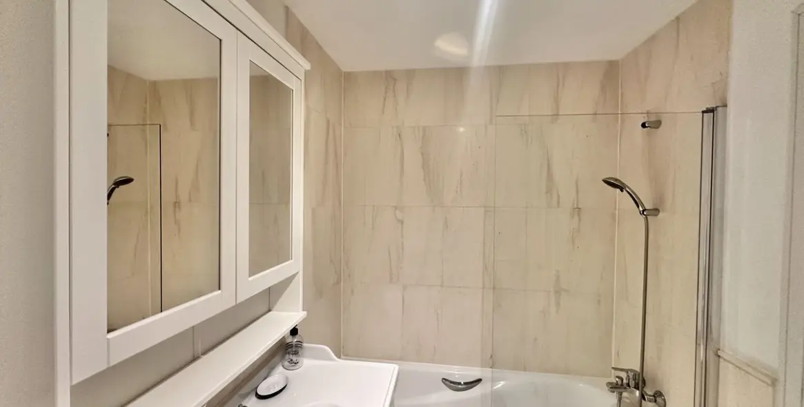 Venta de apartamento en planta baja en Calahonda 49