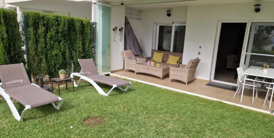 Venta de apartamento en planta baja en Calahonda 54