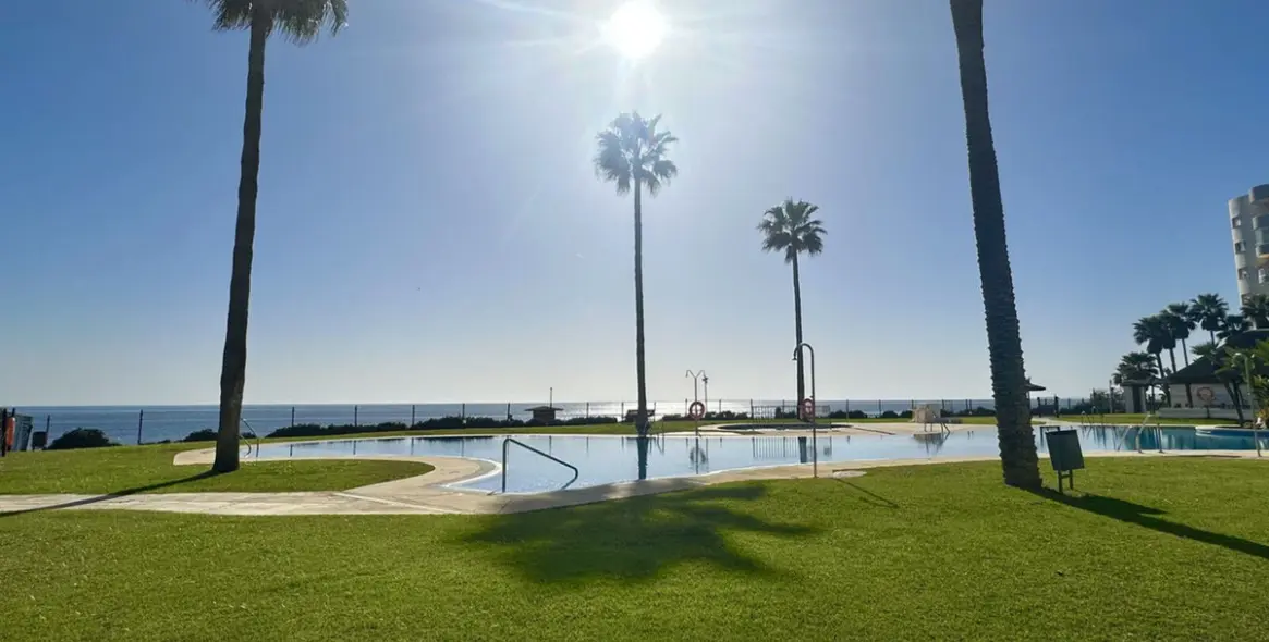 Venta de apartamento en planta baja en Calahonda 67