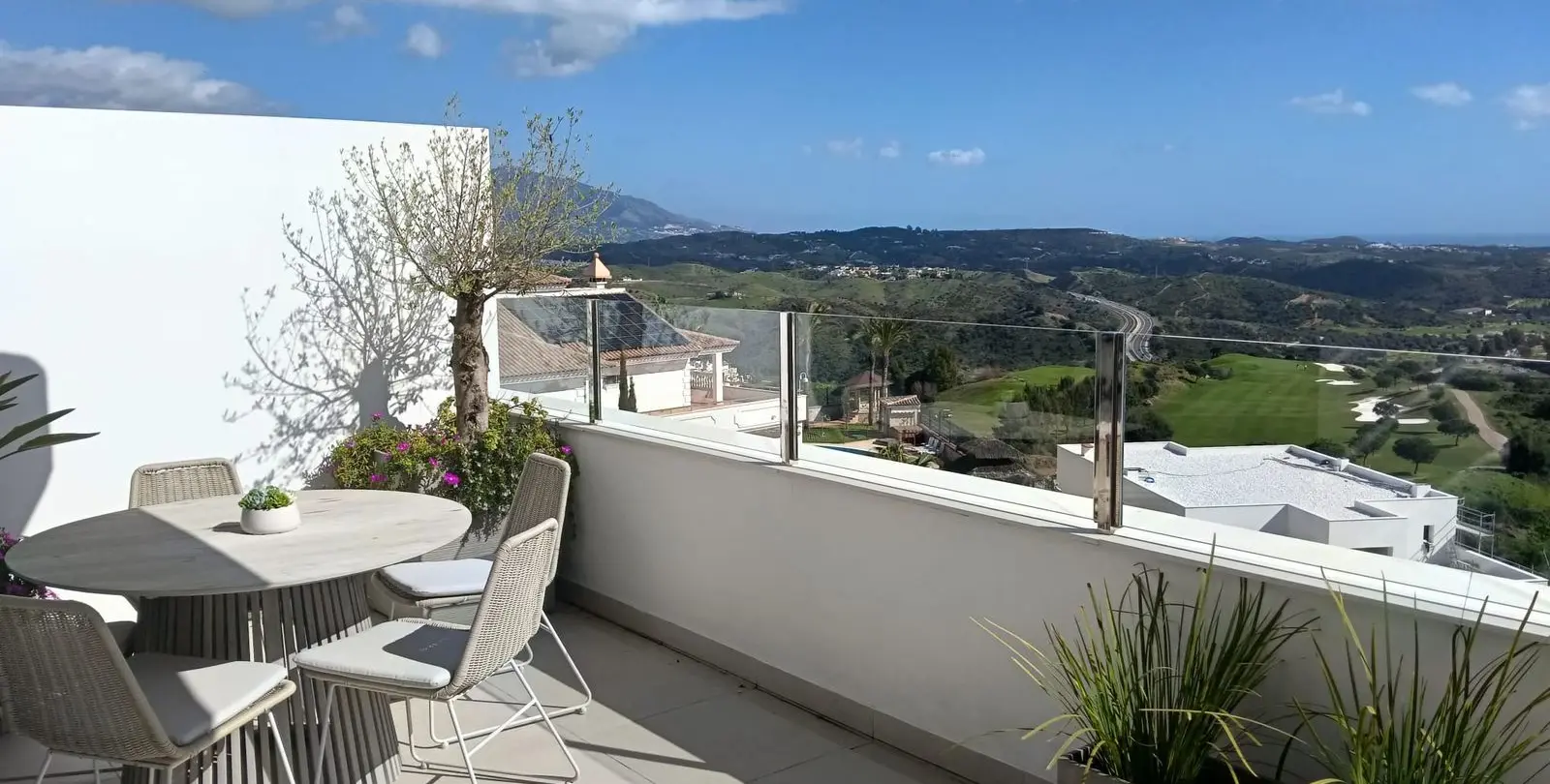 Sale of penthouse in La Cala de Mijas 4