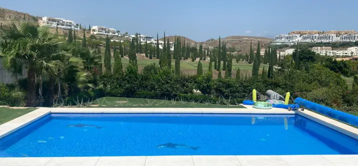 Venta de villa independiente en Benahavís 1