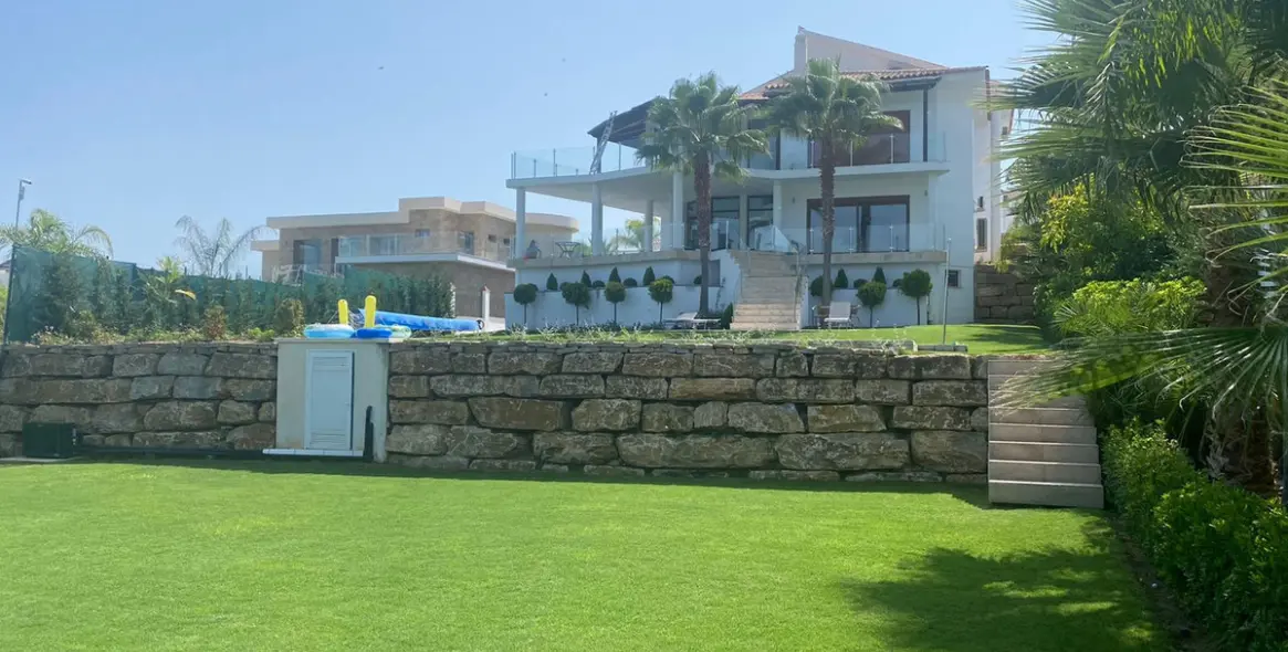 Venta de villa independiente en Benahavís 3