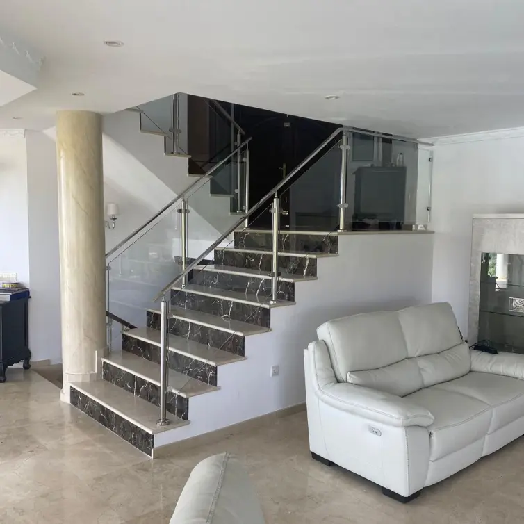 Sale of detached villa in Benahavís