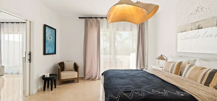 Краткосрочная аренда апартаментов на первом этаже в Los Monteros 0