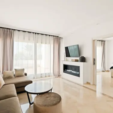 Краткосрочная аренда апартаментов на первом этаже в Los Monteros