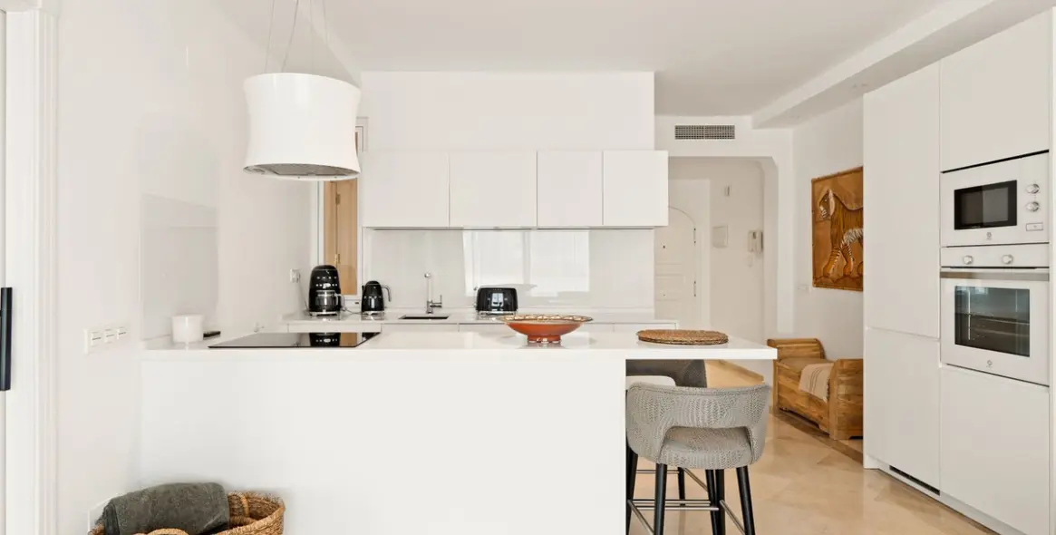 Краткосрочная аренда апартаментов на первом этаже в Los Monteros 9