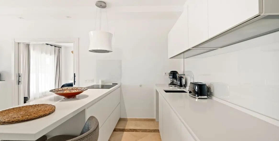 Краткосрочная аренда апартаментов на первом этаже в Los Monteros 10