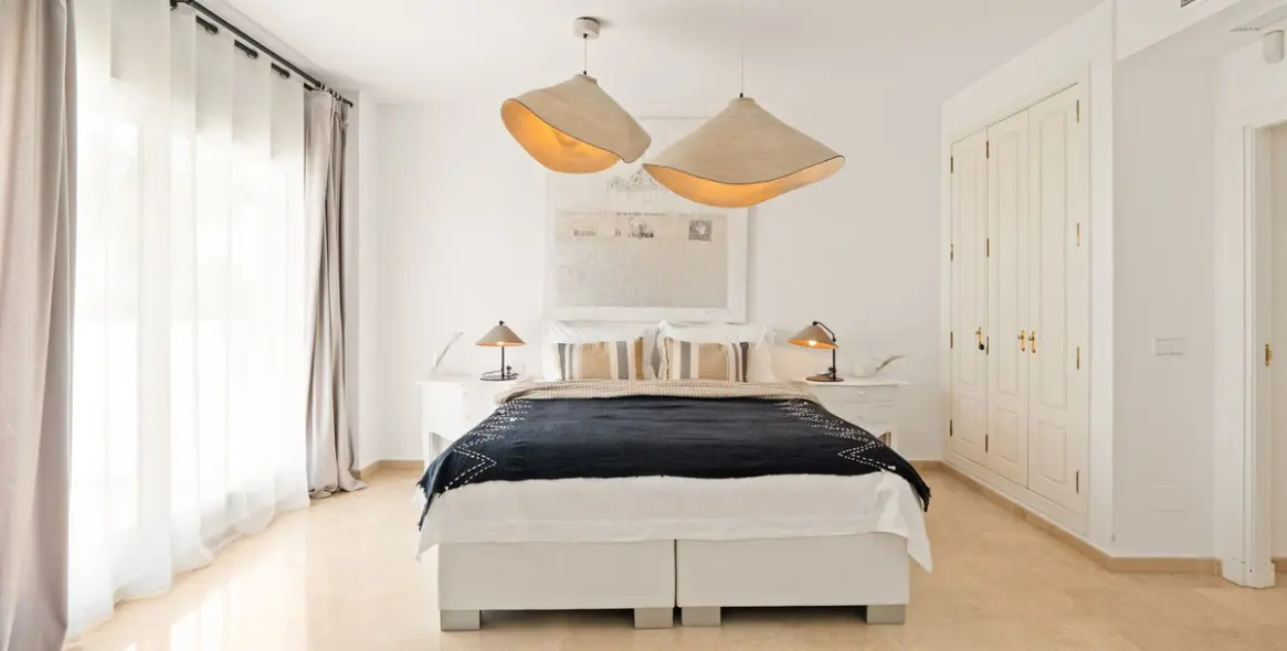 Краткосрочная аренда апартаментов на первом этаже в Los Monteros 14