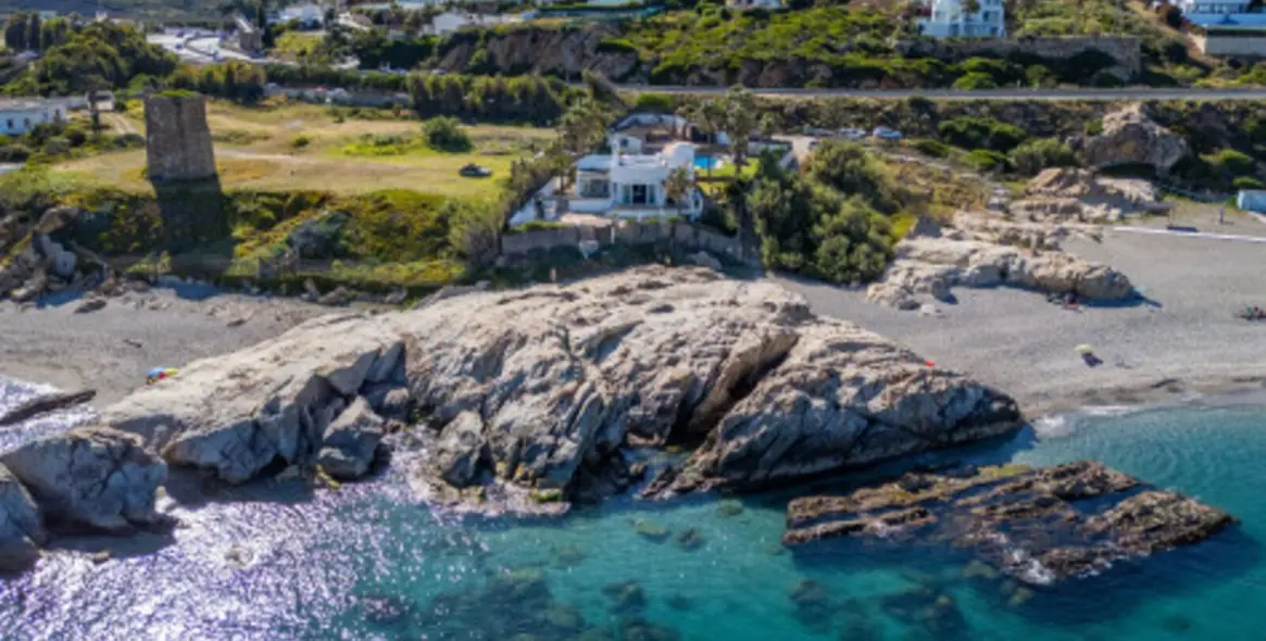 Venta de villa independiente en Manilva 2