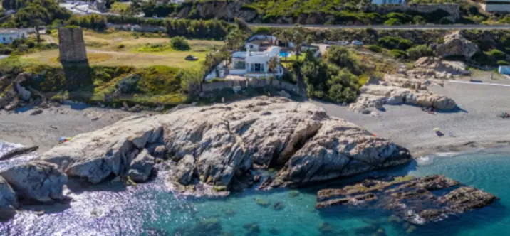 Venta de villa independiente en Manilva 1