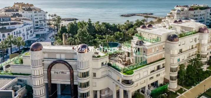 Venta de apartamento en planta media en Marbella 1