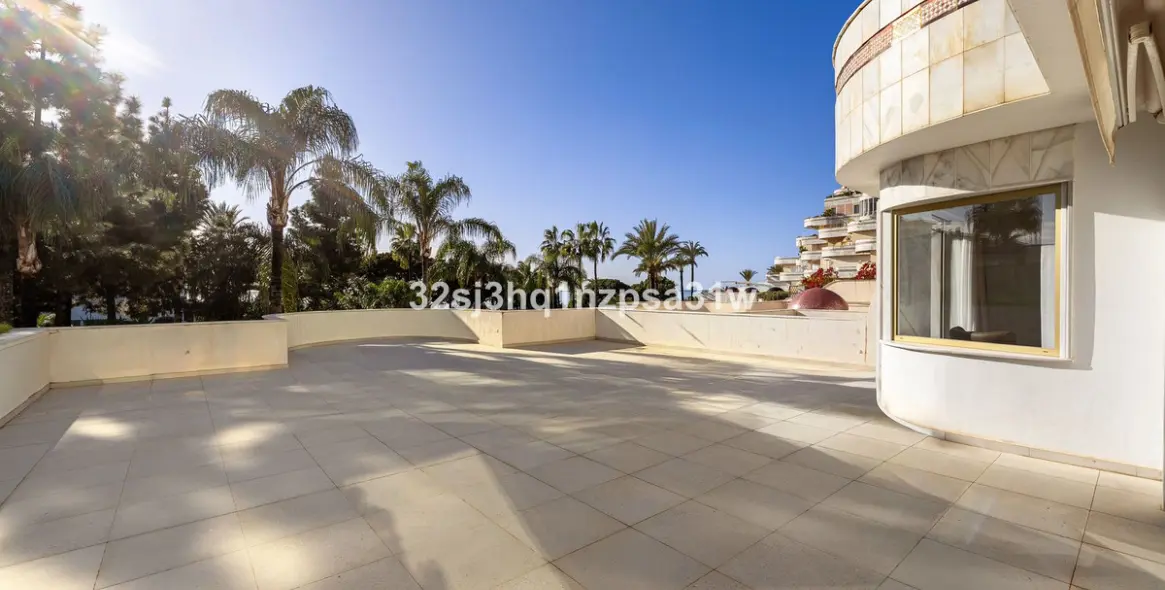 Venta de apartamento en planta media en Marbella 15