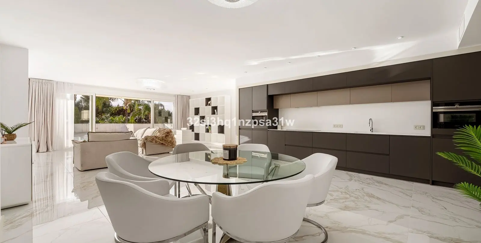 Sale of middle floor apartment in Marbella 5