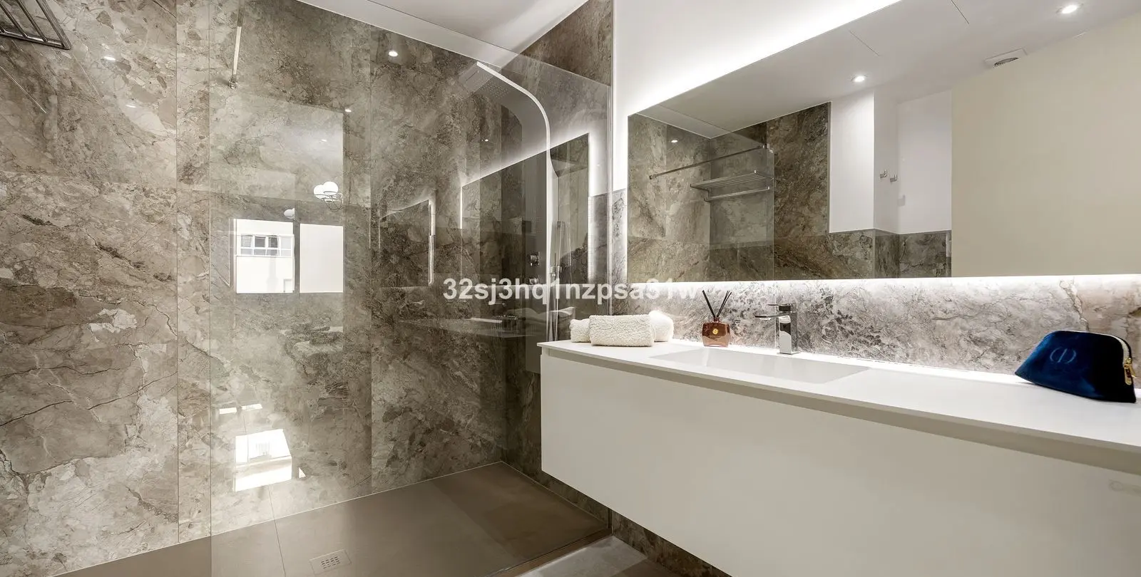 Sale of middle floor apartment in Marbella 7
