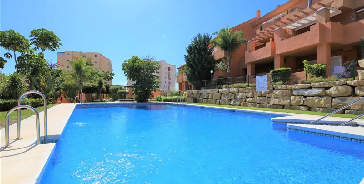 Short-term rent of ground floor apartment in Estepona 1