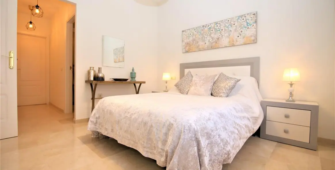 Short-term rent of ground floor apartment in Estepona 4