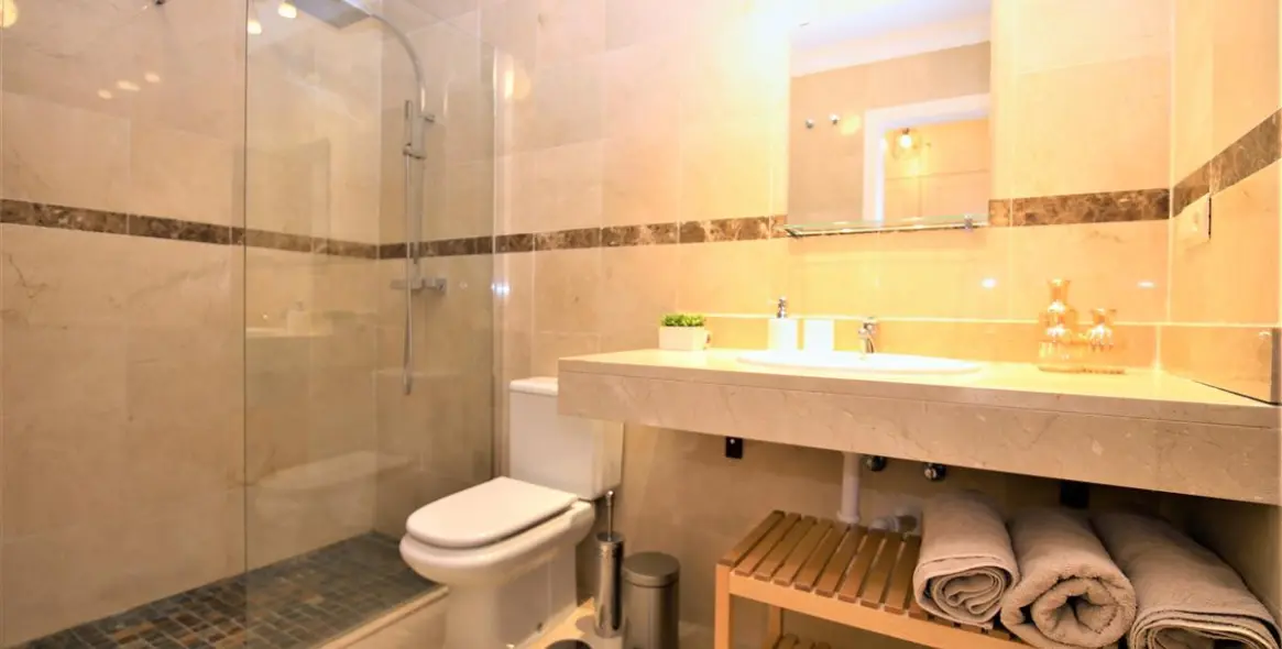 Short-term rent of ground floor apartment in Estepona 8