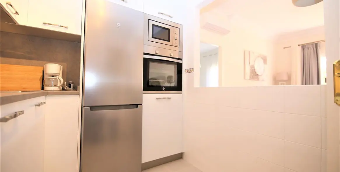 Short-term rent of ground floor apartment in Estepona 11