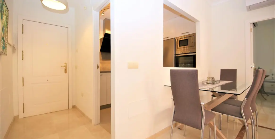 Short-term rent of ground floor apartment in Estepona 17